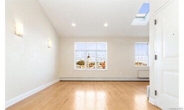 1002 E 35th St, Unit 4 in Brooklyn, NY - Building Photo - Building Photo