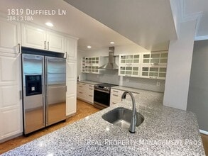 1819 Duffield Ln in Alexandria, VA - Building Photo - Building Photo