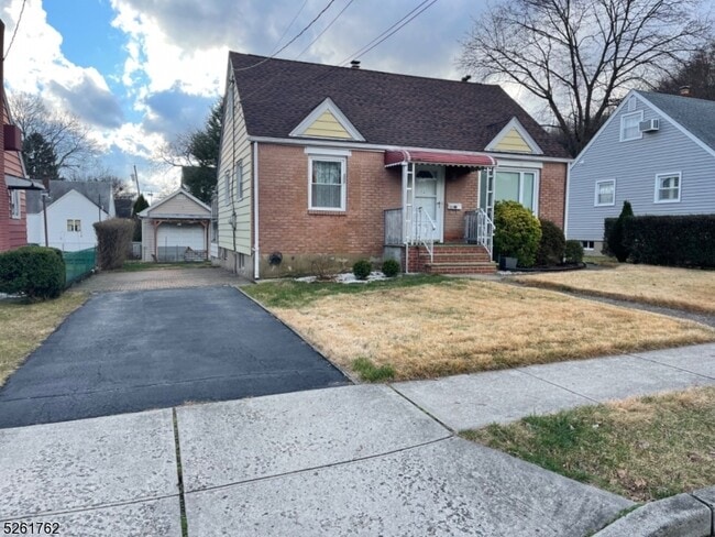 property at 125 Livingston St