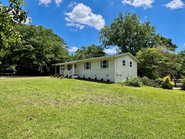 763 San Fernando Dr in Smyrna, GA - Building Photo - Building Photo