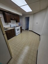 310 Juniper St, Unit Apartment 1 in McKeesport, PA - Building Photo - Building Photo