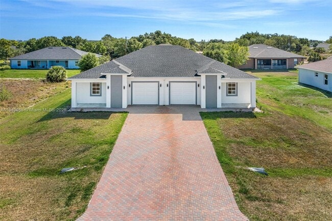 property at 2516 Park Rd