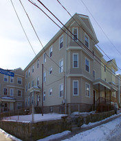 73 Nashua St in Fall River, MA - Building Photo