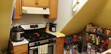 25 Mansfield St, Unit 4 in Boston, MA - Building Photo - Building Photo