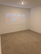 1752 N Sophia St in Hanford, CA - Building Photo - Building Photo