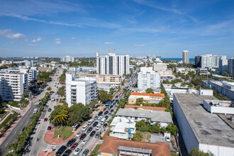 Boston Plaza Condominium in Miami Beach, FL - Building Photo - Building Photo