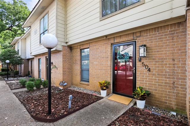property at 6646 E Lovers Ln