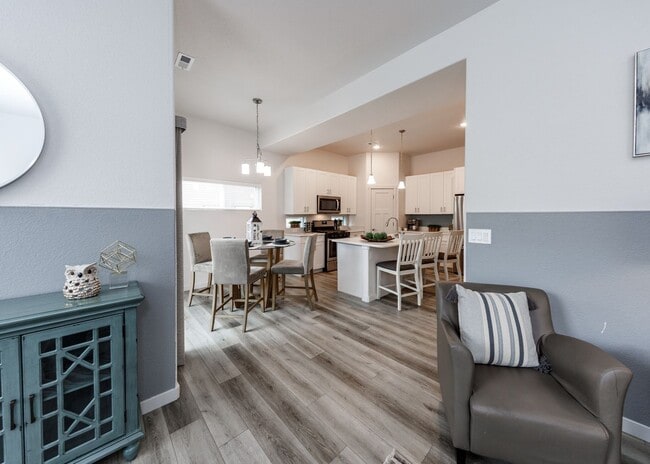 5722 Villa Lorenzo Dr in Colorado Springs, CO - Building Photo - Building Photo