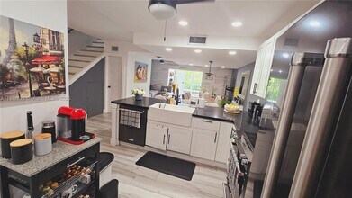 3745 NE 171 St in North Miami Beach, FL - Building Photo - Building Photo