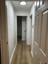 832 Marion St in Manteca, CA - Foto de edificio - Building Photo