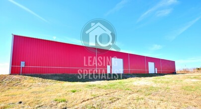 9060 US-77 in Noble, OK - Building Photo - Building Photo