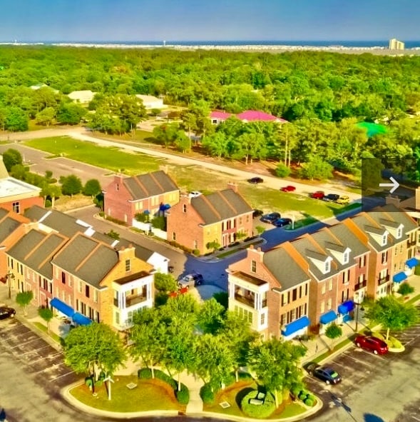 property at 7620 High Market St