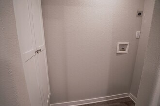 702 N Littleleaf Ter in Fayetteville, AR - Building Photo - Building Photo