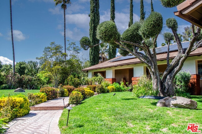 15845 Condor Ridge Rd in Santa Clarita, CA - Building Photo - Building Photo