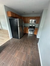 665 E Broadway in Long Beach, NY - Building Photo - Building Photo