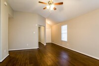 3607 Bluebird Park Ln in Humble, TX - Building Photo - Building Photo