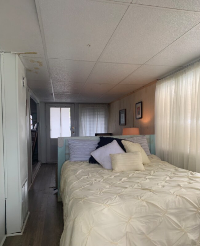 16400 Bubbling Wells Rd in Desert Hot Springs, CA - Building Photo - Building Photo