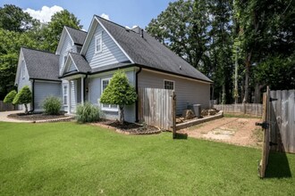 4274 Chatham Crest Ln in Buford, GA - Building Photo - Building Photo