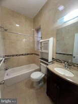 4706 Chestnut St in Philadelphia, PA - Building Photo