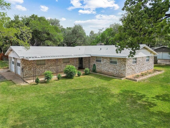 501 W Park St in Cedar Park, TX - Building Photo - Building Photo