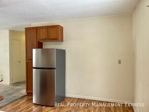 Charming 4 bed 2 Bath Home in Sioux Falls, SD - Foto de edificio - Building Photo