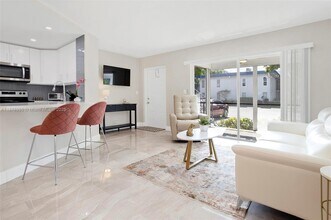 7527 S Oriole Blvd in Delray Beach, FL - Building Photo - Building Photo