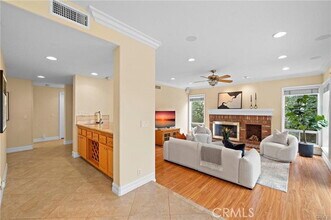 2811 N Roxbury St in Orange, CA - Building Photo - Building Photo
