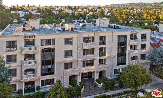 property at 107 N Swall Dr