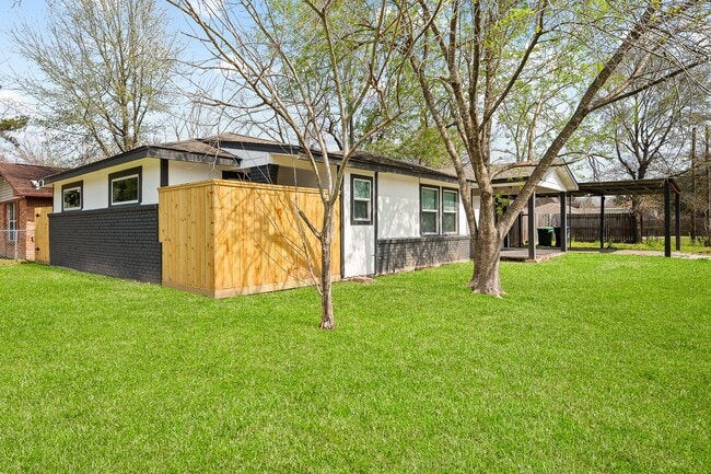 property at 2222 Peppermill Rd