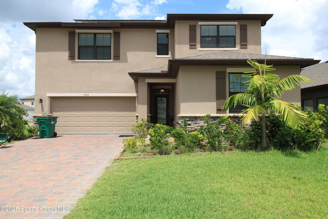 3959 Alligator Flag Cir in West Melbourne, FL - Building Photo