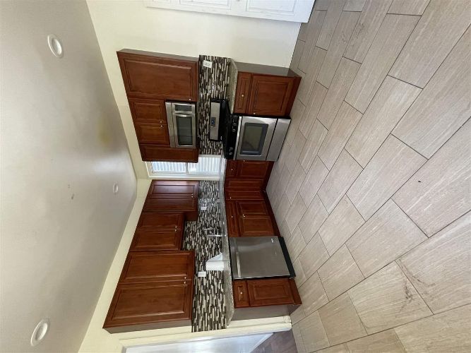 27 Armstrong Ave-Unit -2 in Jersey City, NJ - Building Photo