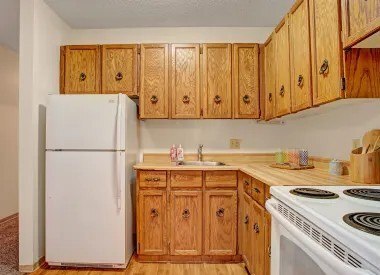 Madison Park in Regina, SK - Building Photo - Building Photo