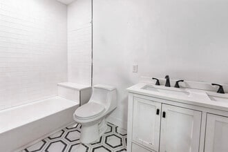 721 N Wood Ave in Linden, NJ - Building Photo - Building Photo