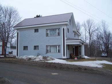 85 Union St in Calais, ME - Building Photo