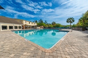 The Crossing at Santa Fe in Gainesville, FL - Building Photo