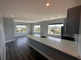 55 W 5th St, Unit 501 in Boston, MA - Building Photo