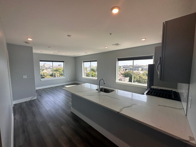 55 W 5th St, Unit 501