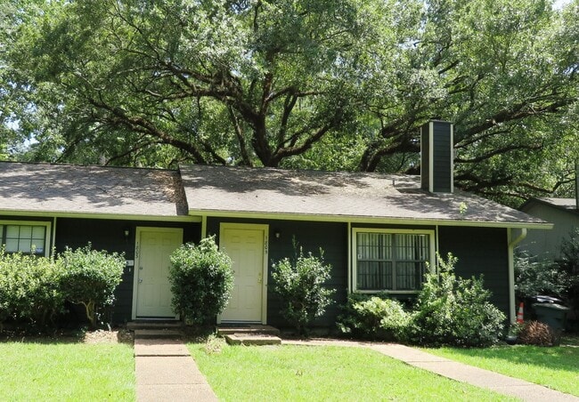 property at 1805 High Ct
