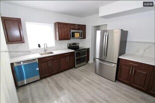 1791 NW 45th St in Miami, FL - Building Photo