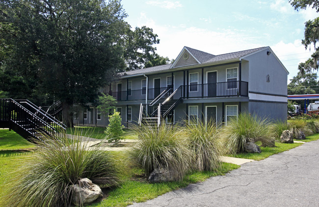 Greystone Place in Tallahassee, FL - Foto de edificio - Building Photo