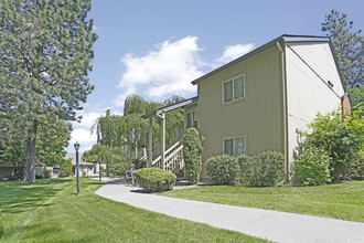 Spokane Cedar Estates in Spokane, WA - Building Photo - Building Photo