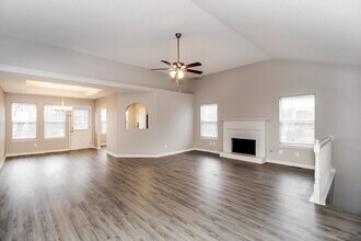 2913 Crest Ridge Ct SW in Marietta, GA - Building Photo - Building Photo