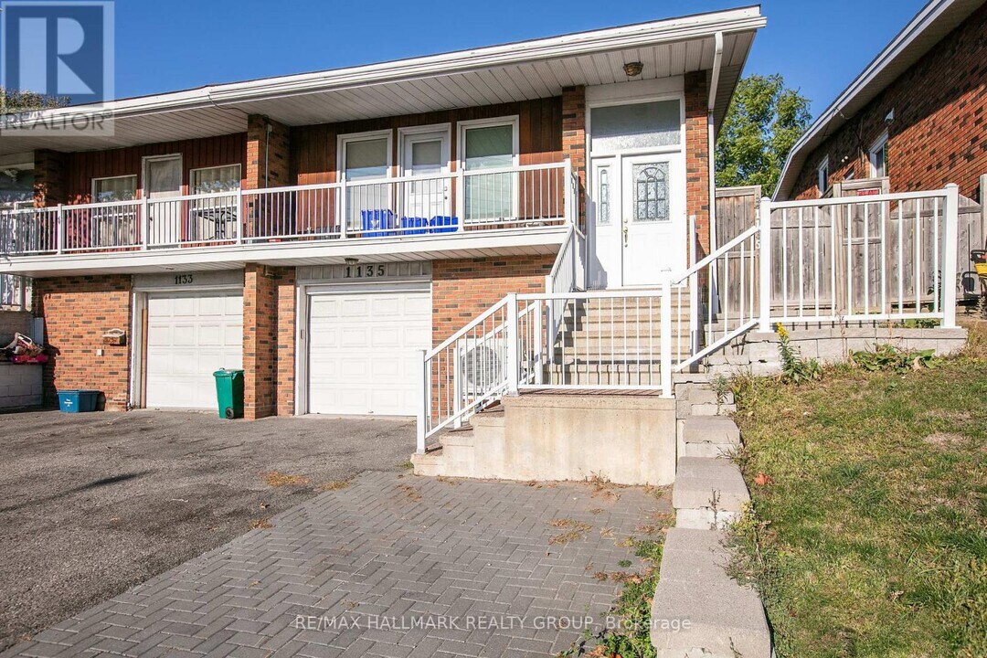 1135 Maitland Ave in Ottawa, ON - Building Photo