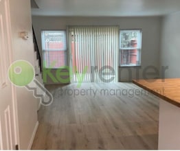 5614 Hillsdale Blvd in Sacramento, CA - Building Photo - Building Photo
