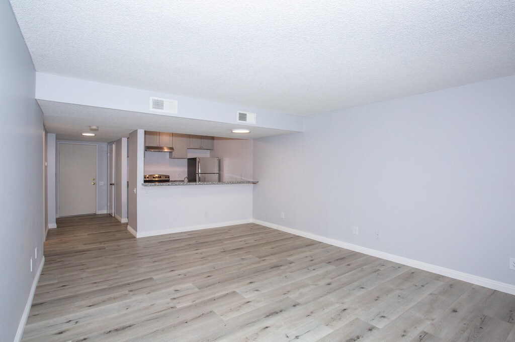 San Jacinto Village Apartments in Palm Springs, CA