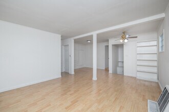 925 1/2 Tularosa Dr in Los Angeles, CA - Building Photo - Interior Photo