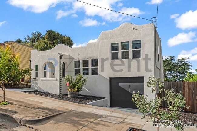 3473 Birdsall Ave in Oakland, CA - Foto de edificio - Building Photo