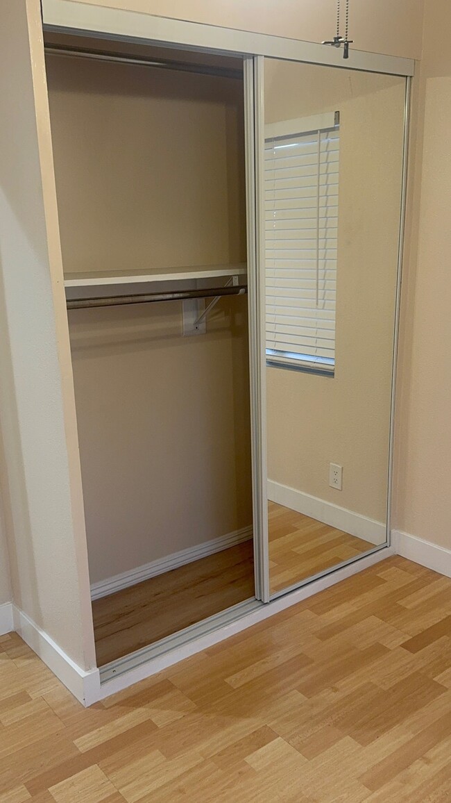 5957 Fishburn Ave in Huntington Park, CA - Building Photo - Building Photo