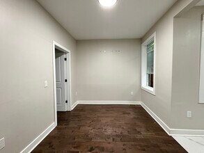 196 N Park St, Unit 2 in East Orange, NJ - Building Photo - Building Photo