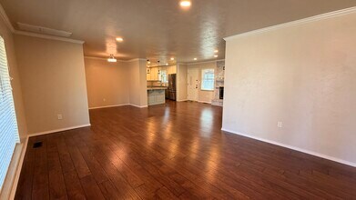 209 E Cammack St in Shawnee, OK - Building Photo - Building Photo